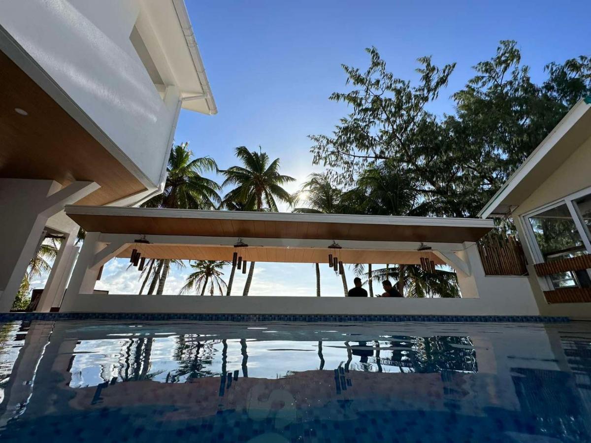 Calypso Beach And Dive Resort Manoc-Manoc Eksteriør billede