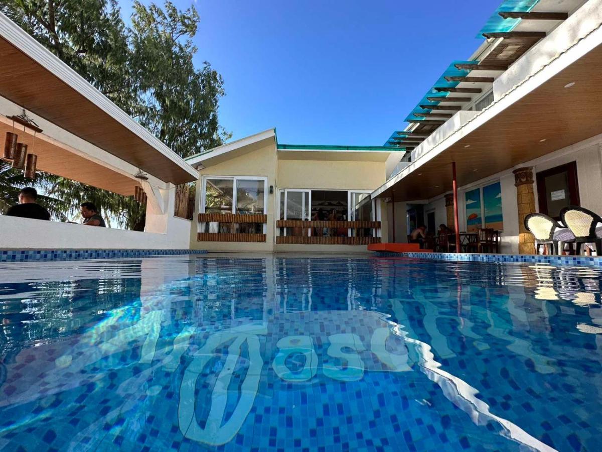 Calypso Beach And Dive Resort Manoc-Manoc Eksteriør billede
