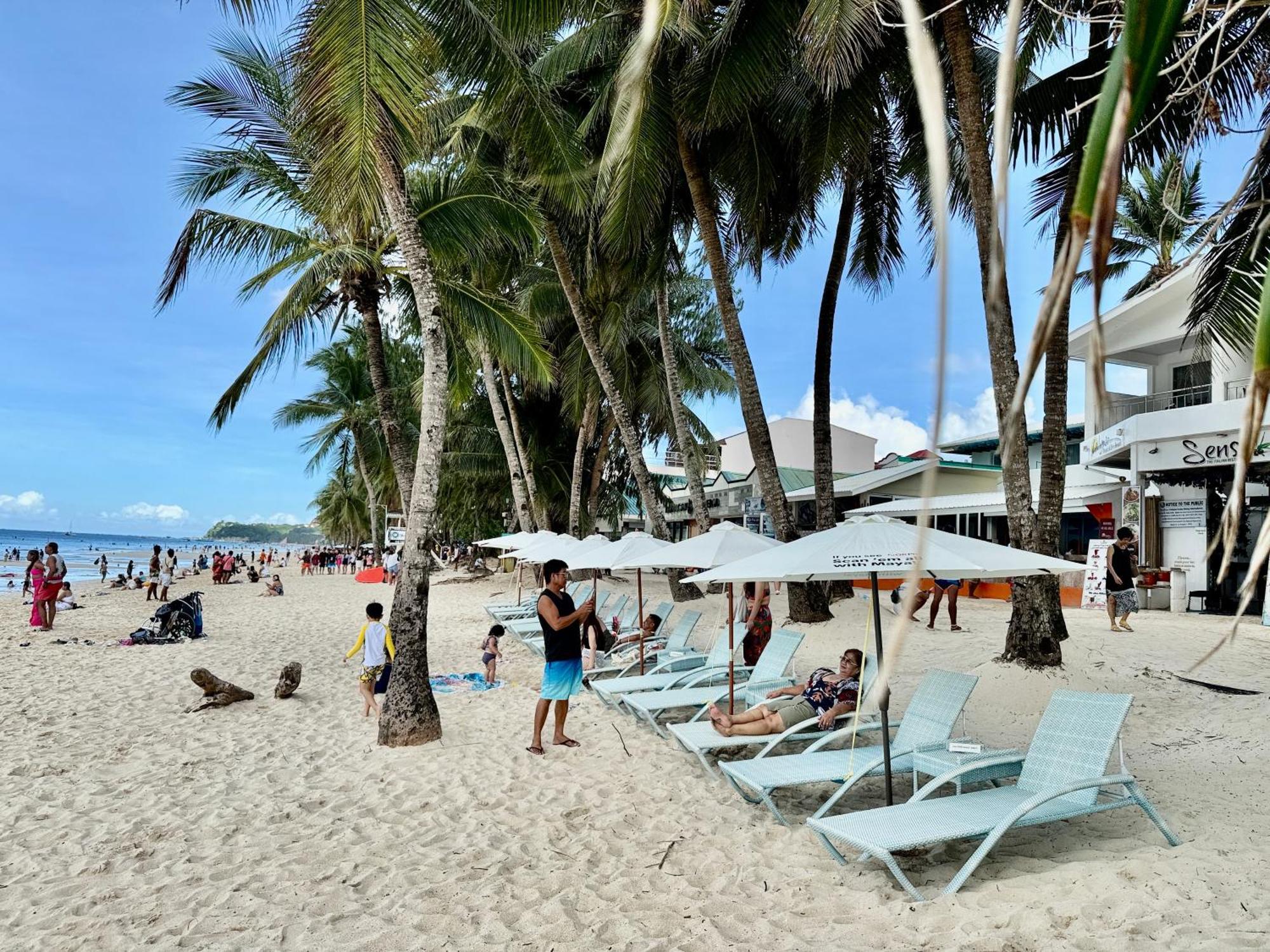 Calypso Beach And Dive Resort Manoc-Manoc Eksteriør billede