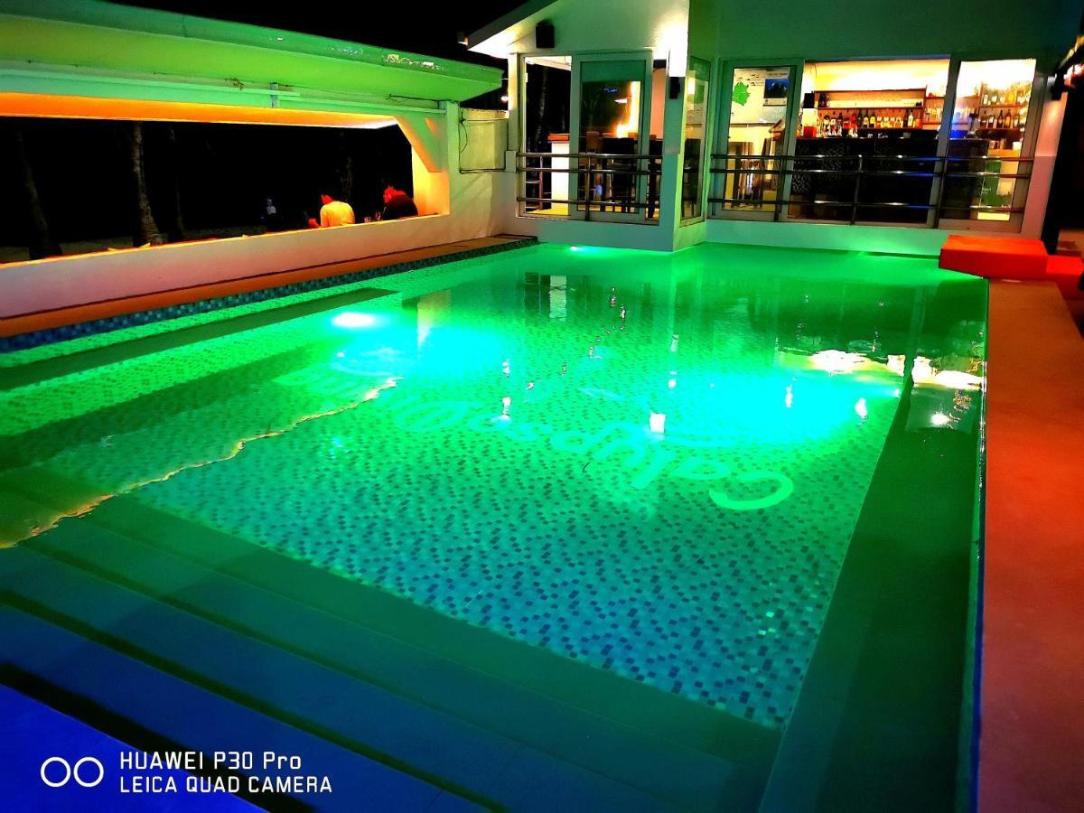 Calypso Beach And Dive Resort Manoc-Manoc Eksteriør billede